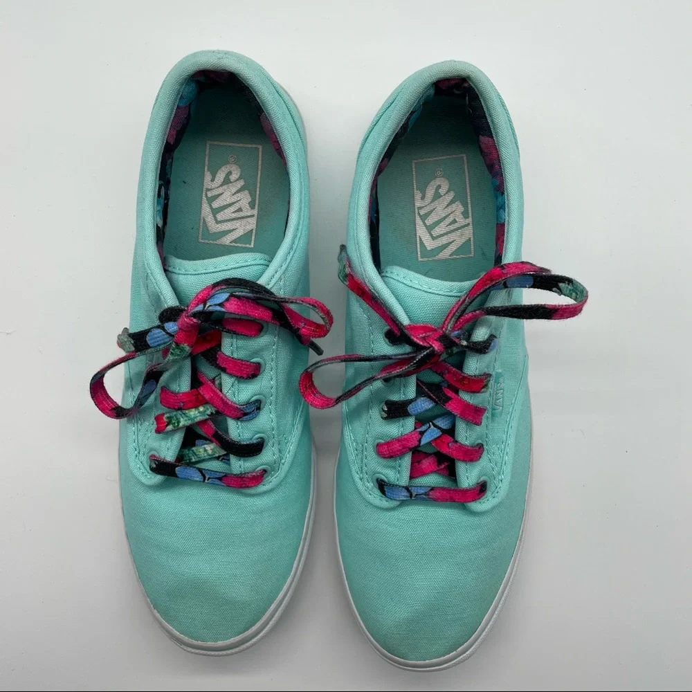 Vans light blue sneakers with floral laces and floral interior in women’s size 8 - Picture 2 of 11